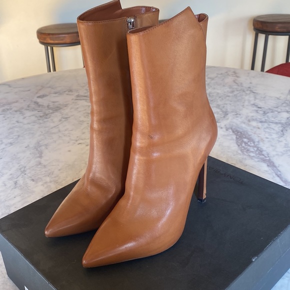 Tony Bianco Shoes - Tan Tony Bianco boots